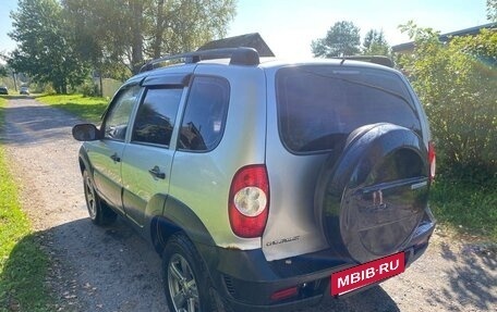Chevrolet Niva I рестайлинг, 2010 год, 519 000 рублей, 8 фотография