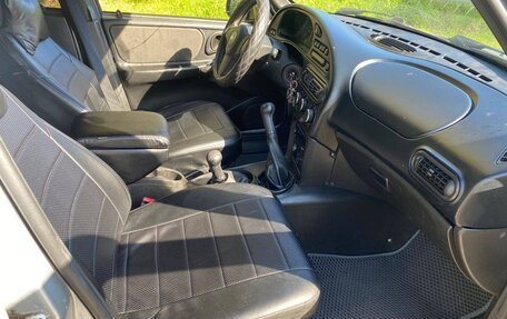 Chevrolet Niva I рестайлинг, 2010 год, 519 000 рублей, 16 фотография