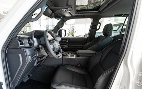 Toyota Land Cruiser Prado, 2024 год, 11 880 000 рублей, 13 фотография
