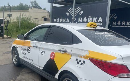 Hyundai Solaris II рестайлинг, 2016 год, 780 000 рублей, 17 фотография