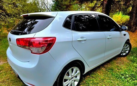 KIA Rio III рестайлинг, 2015 год, 995 000 рублей, 9 фотография