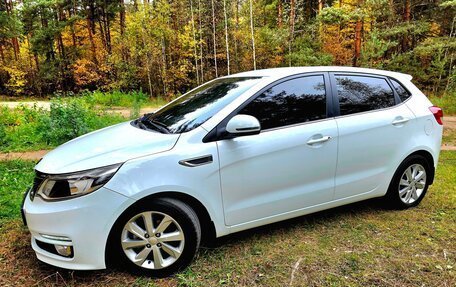 KIA Rio III рестайлинг, 2015 год, 995 000 рублей, 4 фотография