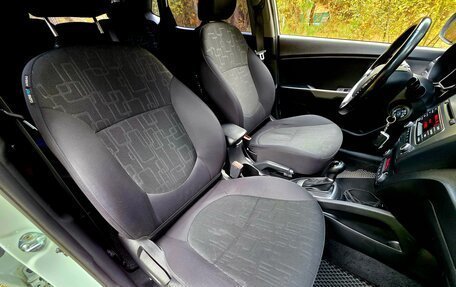 KIA Rio III рестайлинг, 2015 год, 995 000 рублей, 22 фотография