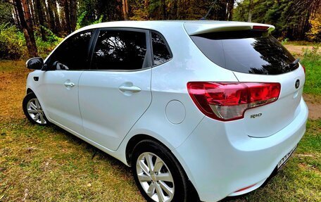 KIA Rio III рестайлинг, 2015 год, 995 000 рублей, 15 фотография