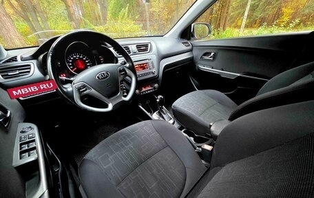 KIA Rio III рестайлинг, 2015 год, 995 000 рублей, 23 фотография