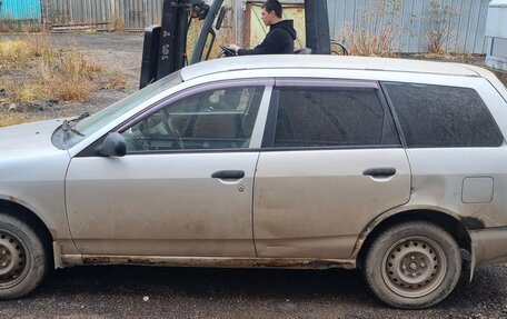 Nissan AD II, 2001 год, 100 000 рублей, 2 фотография