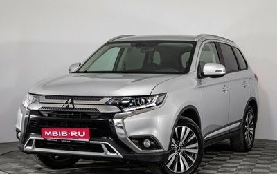 Mitsubishi Outlander III рестайлинг 3, 2019 год, 2 049 000 рублей, 1 фотография