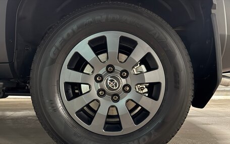 Toyota Land Cruiser Prado, 2024 год, 9 690 000 рублей, 14 фотография