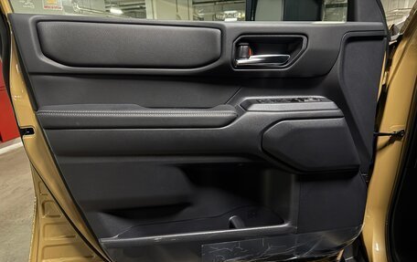 Toyota Land Cruiser Prado, 2024 год, 9 690 000 рублей, 25 фотография