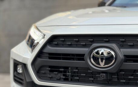 Toyota RAV4, 2025 год, 4 000 000 рублей, 3 фотография