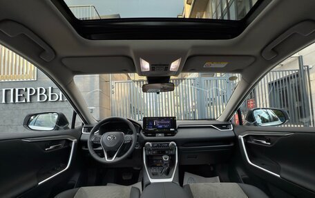 Toyota RAV4, 2025 год, 4 000 000 рублей, 7 фотография