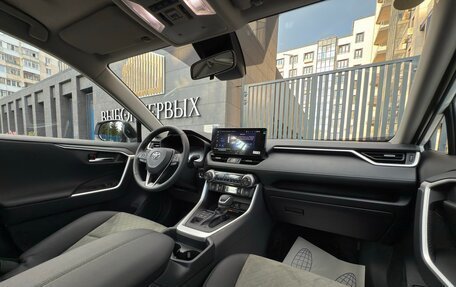 Toyota RAV4, 2025 год, 4 000 000 рублей, 40 фотография