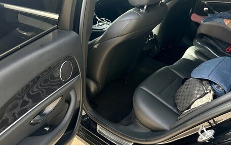 Mercedes-Benz E-Класс, 2020 год, 3 100 000 рублей, 6 фотография