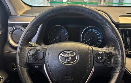 Toyota RAV4, 2015 год, 2 300 000 рублей, 17 фотография