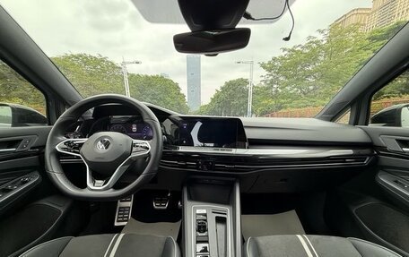 Volkswagen Golf VIII, 2021 год, 2 090 000 рублей, 12 фотография