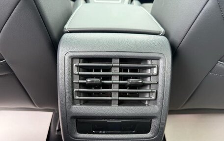 Volkswagen Golf VIII, 2021 год, 2 090 000 рублей, 19 фотография