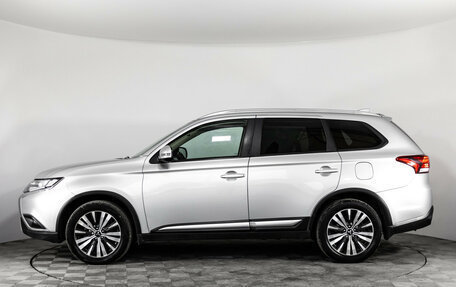 Mitsubishi Outlander III рестайлинг 3, 2019 год, 2 049 000 рублей, 8 фотография