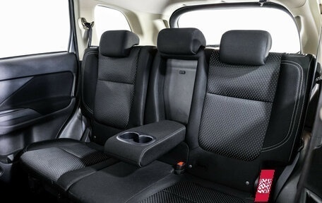 Mitsubishi Outlander III рестайлинг 3, 2019 год, 2 049 000 рублей, 18 фотография