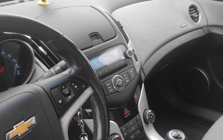 Chevrolet Cruze II, 2013 год, 630 000 рублей, 9 фотография