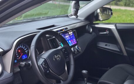 Toyota RAV4, 2014 год, 1 950 000 рублей, 11 фотография