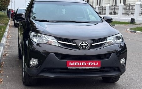 Toyota RAV4, 2014 год, 1 950 000 рублей, 2 фотография