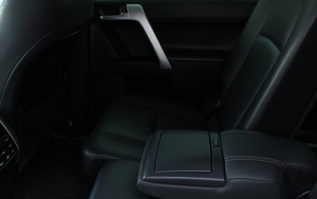 Toyota Land Cruiser Prado 150 рестайлинг 2, 2021 год, 5 753 000 рублей, 14 фотография