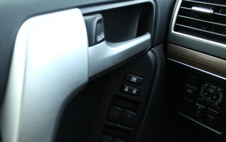 Toyota Land Cruiser Prado 150 рестайлинг 2, 2021 год, 5 753 000 рублей, 11 фотография