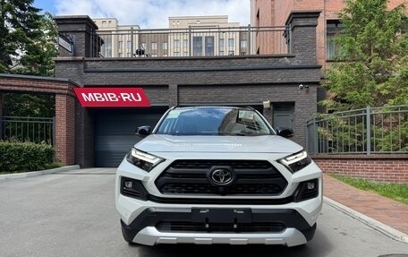 Toyota RAV4, 2025 год, 3 900 000 рублей, 7 фотография