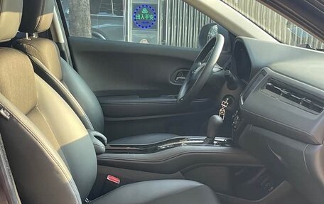 Honda Vezel, 2022 год, 1 710 000 рублей, 12 фотография