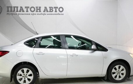 Opel Astra J, 2014 год, 830 000 рублей, 4 фотография