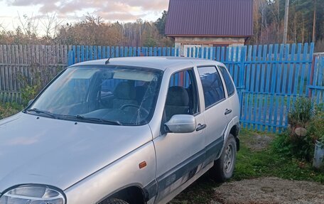 Chevrolet Niva I рестайлинг, 2004 год, 235 000 рублей, 6 фотография