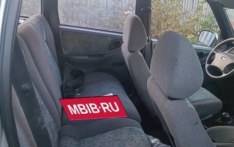 Chevrolet Niva I рестайлинг, 2004 год, 235 000 рублей, 7 фотография
