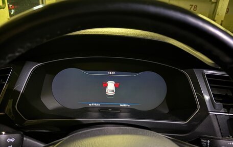 Volkswagen Tiguan II, 2018 год, 2 200 000 рублей, 5 фотография