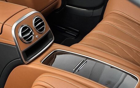 Mercedes-Benz S-Класс AMG, 2019 год, 15 000 000 рублей, 30 фотография