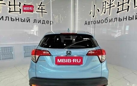 Honda Vezel, 2020 год, 1 750 000 рублей, 5 фотография
