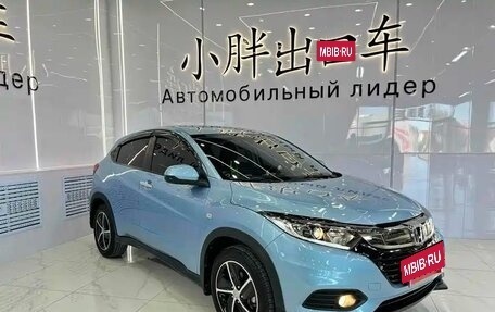 Honda Vezel, 2020 год, 1 750 000 рублей, 3 фотография