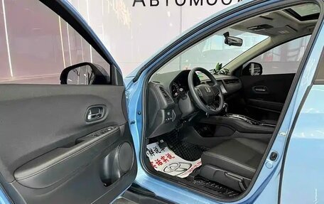 Honda Vezel, 2020 год, 1 750 000 рублей, 11 фотография