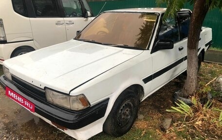 Toyota Carina, 1985 год, 70 000 рублей, 2 фотография