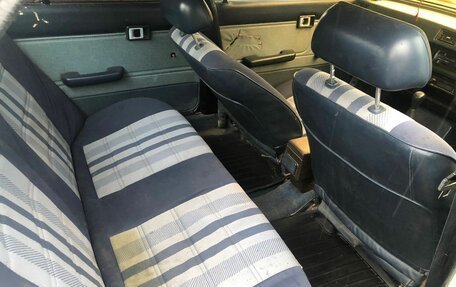 Toyota Carina, 1985 год, 70 000 рублей, 8 фотография