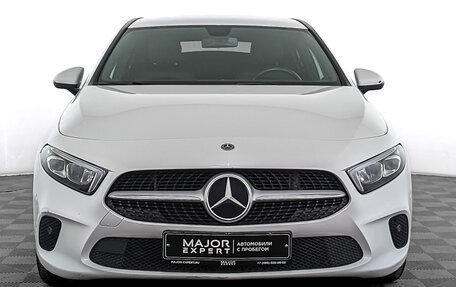 Mercedes-Benz A-Класс, 2019 год, 2 590 000 рублей, 2 фотография