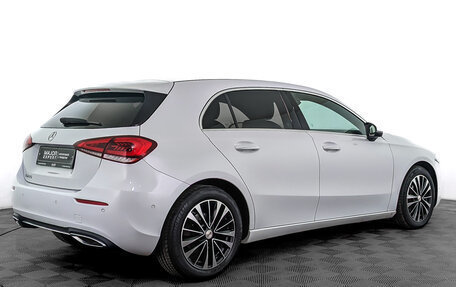 Mercedes-Benz A-Класс, 2019 год, 2 590 000 рублей, 5 фотография