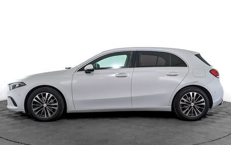 Mercedes-Benz A-Класс, 2019 год, 2 590 000 рублей, 8 фотография