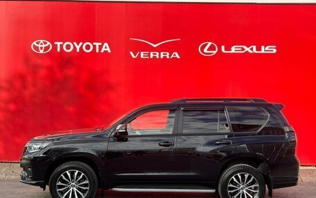 Toyota Land Cruiser Prado 150 рестайлинг 2, 2021 год, 6 700 000 рублей, 2 фотография