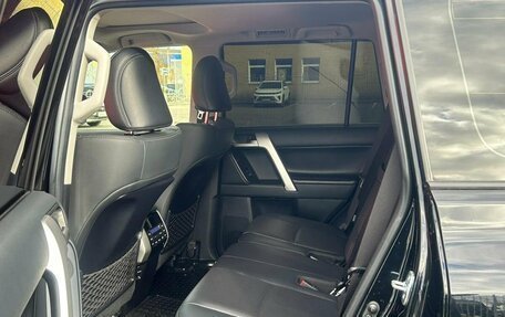 Toyota Land Cruiser Prado 150 рестайлинг 2, 2021 год, 6 700 000 рублей, 15 фотография