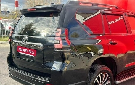 Toyota Land Cruiser Prado 150 рестайлинг 2, 2021 год, 6 700 000 рублей, 4 фотография