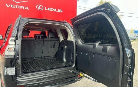 Toyota Land Cruiser Prado 150 рестайлинг 2, 2021 год, 6 700 000 рублей, 17 фотография