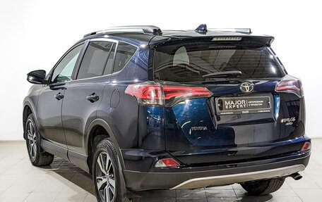 Toyota RAV4, 2018 год, 2 200 000 рублей, 7 фотография