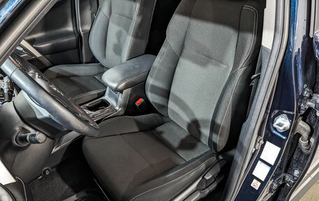 Toyota RAV4, 2018 год, 2 200 000 рублей, 20 фотография