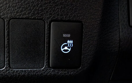 Toyota RAV4, 2018 год, 2 200 000 рублей, 27 фотография