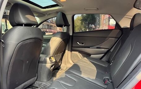 Hyundai Elantra, 2022 год, 1 315 000 рублей, 10 фотография